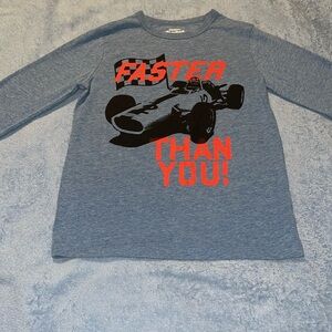 Oshkosh boys long sleeve T-shirt size 7